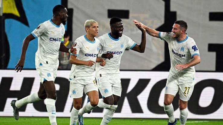 Football : Chancel Mbemba et Marseille arrachent sa qualification aux tirs au but contre Benfica