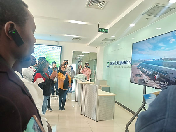 Dans le cadre des activités culturelles : Les participants au programme CIPCC visitent le district de Shunyi