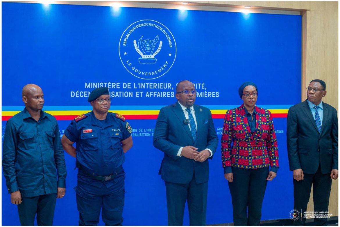 Vandalisme au mausolée Lumumba : six suspects interpellés à Kinshasa